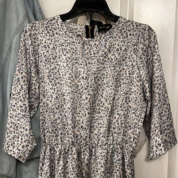 Wukogals dress - Picture 2 of 5